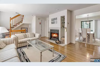 125 Roosevelt Place, Palisades Park, NJ 07650 - Photo 7