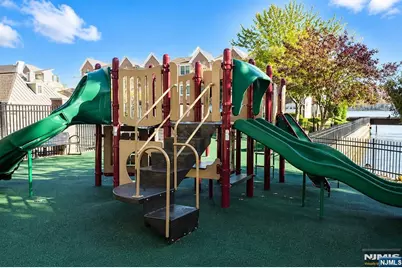 239 Brower Court 239 #239, West New York, NJ 07093 - Photo 15