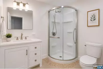 239 Brower Court 239 #239, West New York, NJ 07093 - Photo 11