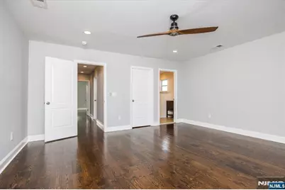 132 N Fullerton Avenue, Montclair, NJ 07042 - Photo 9