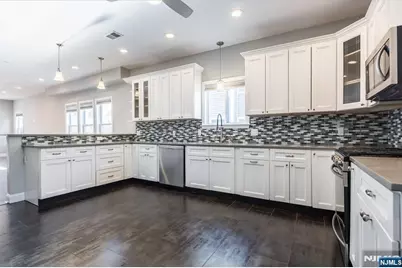 132 N Fullerton Avenue, Montclair, NJ 07042 - Photo 3