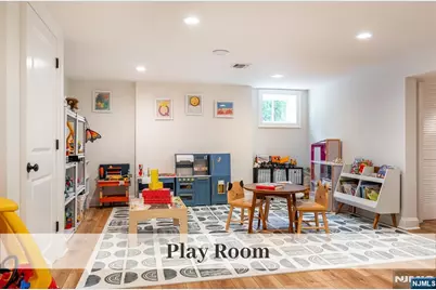208 N Walnut Street, Ridgewood, NJ 07450 - Photo 35