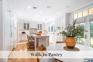 208 N Walnut St, Ridgewood, NJ 07450 - Photo 9