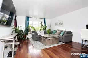 290 Hamilton Pl 4, Hackensack, NJ 07601 - Photo 5