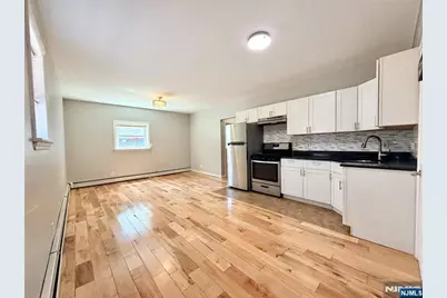 224 Macarthur Avenue B (Left Side #B (Left Side, Garfield, NJ 07026 - Photo 7