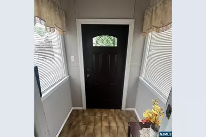 165 Woods Avenue 2nd Fl. #2nd Fl., Bergenfield, NJ 07621 - Photo 3