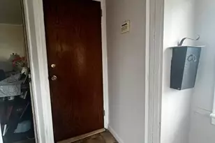 165 Woods Ave 2nd Fl, Bergenfield, NJ 07621 - Photo 5