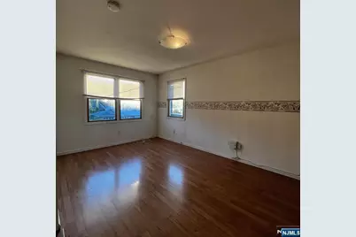 165 Woods Avenue 2nd Fl. #2nd Fl., Bergenfield, NJ 07621 - Photo 9