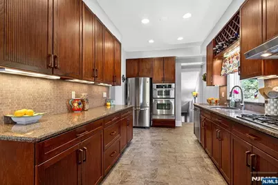 158 Vreeland Avenue, Rutherford, NJ 07070 - Photo 13