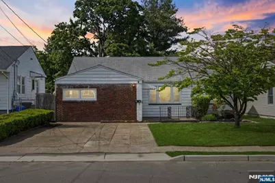 29 Graham Terrace, Saddle Brook Township, NJ 07663 - Photo 3