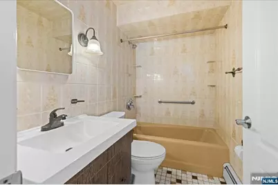 29 Graham Terrace, Saddle Brook Township, NJ 07663 - Photo 21