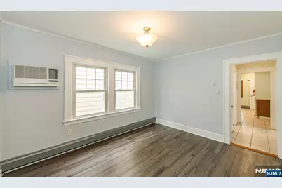 10 Walnut Parkway, Montclair, NJ 07042 - Photo 11