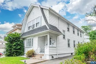 10 Walnut Pkwy, Montclair, NJ 07042 - Photo 3