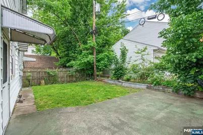 10 Walnut Parkway, Montclair, NJ 07042 - Photo 25