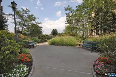 300 Winston Drive 1918 #1918, Cliffside Park, NJ 07010 - Photo 5