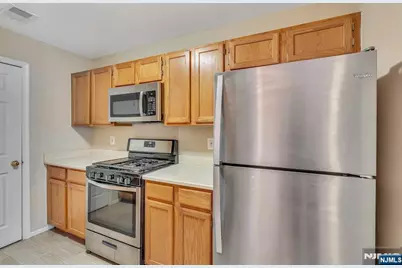 1041 Cumberland Court, Mahwah, NJ 07430 - Photo 7