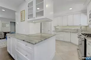 19 Thames Blvd, Bergenfield, NJ 07621 - Photo 19
