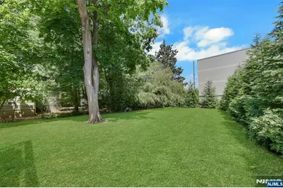19 Thames Boulevard, Bergenfield, NJ 07621 - Photo 7