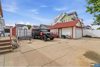 407 3rd Avenue, Newark, NJ 07107 - Photo 19