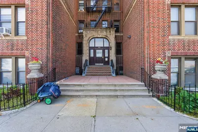 883 E Boulevard 1F #1F, Weehawken, NJ 07086 - Photo 21