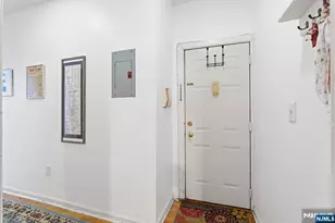 883 E Blvd 1F, Weehawken, NJ 07086 - Photo 17