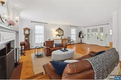 16 Pascack Road, Woodcliff Lake, NJ 07677 - Photo 11