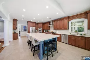 184 Donny Brook Dr, Allendale, NJ 07401 - Photo 9