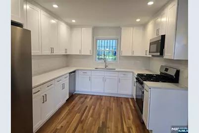 639 Oakdene Avenue 1 #1, Ridgefield, NJ 07657 - Photo 5