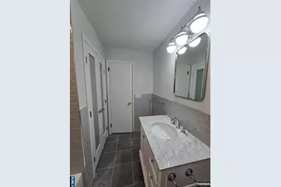 639 Oakdene Avenue 1 #1, Ridgefield, NJ 07657 - Photo 11