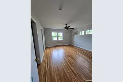 639 Oakdene Avenue 1 #1, Ridgefield, NJ 07657 - Photo 15