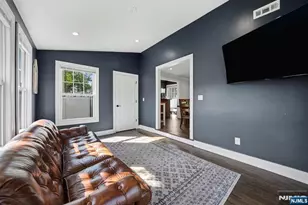 35 Stuart St, Waldwick, NJ 07463 - Photo 11