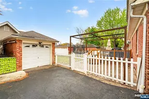 59 Colonial Pkwy, Dumont, NJ 07628 - Photo 29