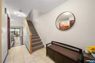 101 State Rt 5 302, Edgewater, NJ 07020 - Photo 3