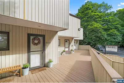 101 State Rt 5 302 #302, Edgewater, NJ 07020 - Photo 27