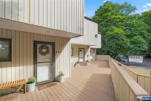 101 State Rt 5 302, Edgewater, NJ 07020 - Photo 27