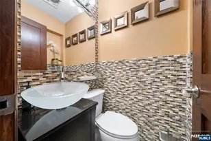 101 State Rt 5 302, Edgewater, NJ 07020 - Photo 15
