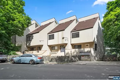 101 State Rt 5 302 #302, Edgewater, NJ 07020 - Photo 27
