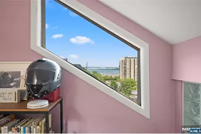 101 State Rt 5 302 #302, Edgewater, NJ 07020 - Photo 23