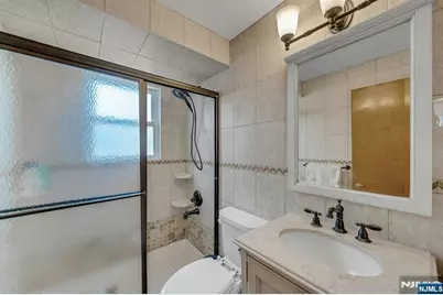 18 Ilford Avenue, North Arlington, NJ 07031 - Photo 17