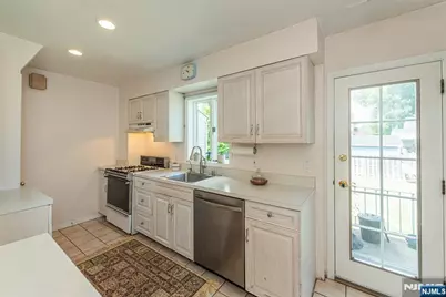 56 Lunn Avenue, Bergenfield, NJ 07621 - Photo 11