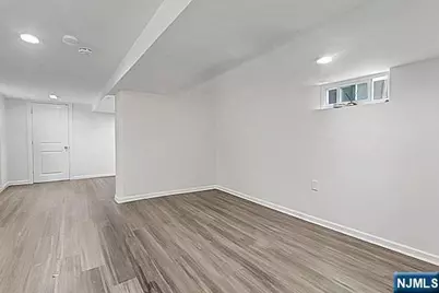 24-09 Raphael Street, Fair Lawn, NJ 07410 - Photo 17