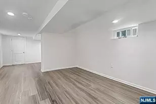 24-09 Raphael St, Fair Lawn, NJ 07410 - Photo 17