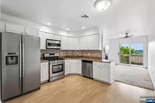 304 Heights Dr 3, Haledon, NJ 07508 - Photo 7