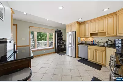 46 Oakley Terrace, Nutley, NJ 07110 - Photo 11