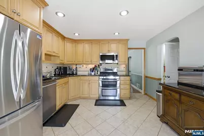 46 Oakley Terrace, Nutley, NJ 07110 - Photo 9