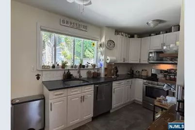 262 Windsor Road, Wood Ridge, NJ 07075 - Photo 5