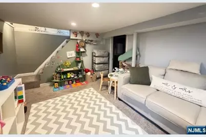 262 Windsor Road, Wood Ridge, NJ 07075 - Photo 15