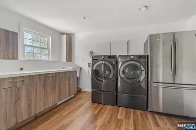 32 Brantwood Place, Clifton, NJ 07013 - Photo 23
