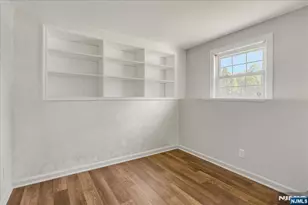 32 Brantwood Pl, Clifton, NJ 07013 - Photo 21