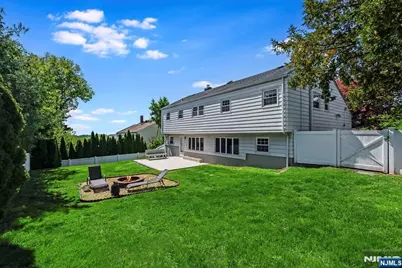 32 Brantwood Place, Clifton, NJ 07013 - Photo 27